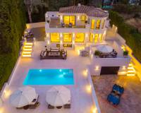 Sale - Villa - Marbella - Nueva Andalucía