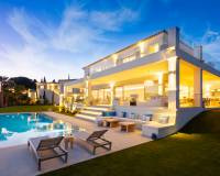 Sale - Villa - Marbella - Nueva Andalucía